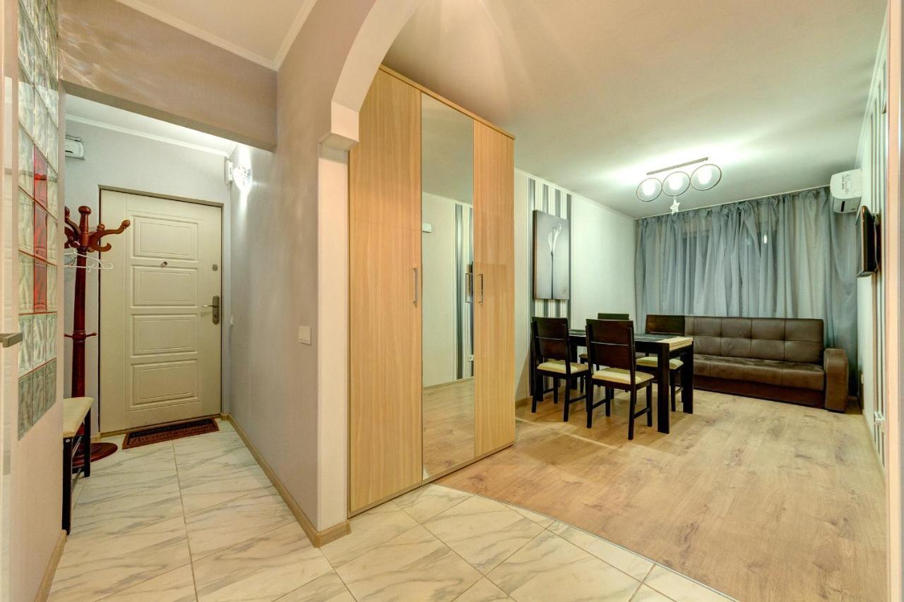 Apartment шикарная 2к квартира: лыбедская метро у оушен плаза