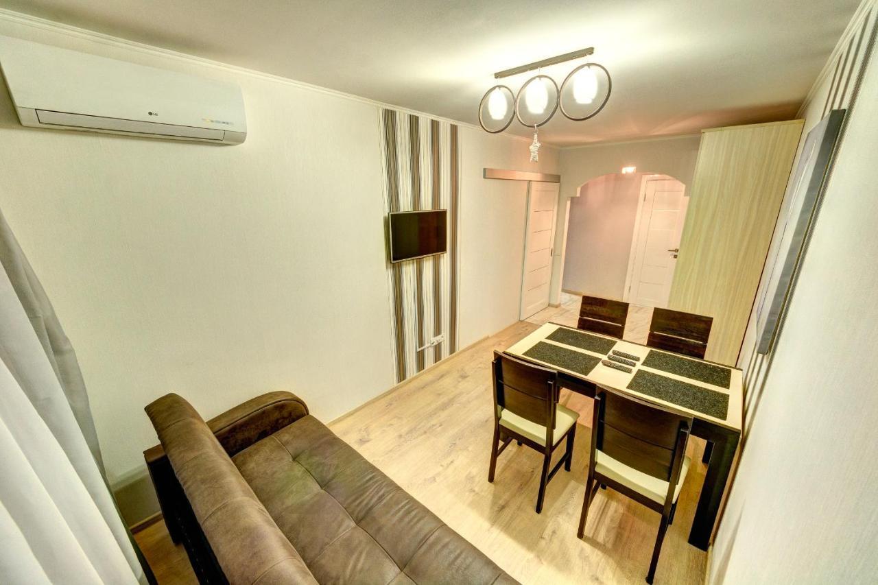 шикарная 2к квартира: лыбедская метро у оушен плаза Apartment *