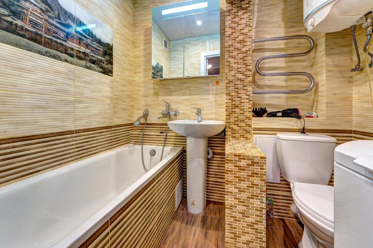 шикарная 2к квартира: лыбедская метро у оушен плаза Apartment