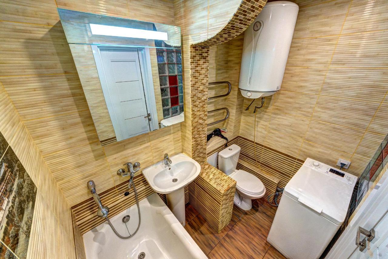 Apartment шикарная 2к квартира: лыбедская метро у оушен плаза *